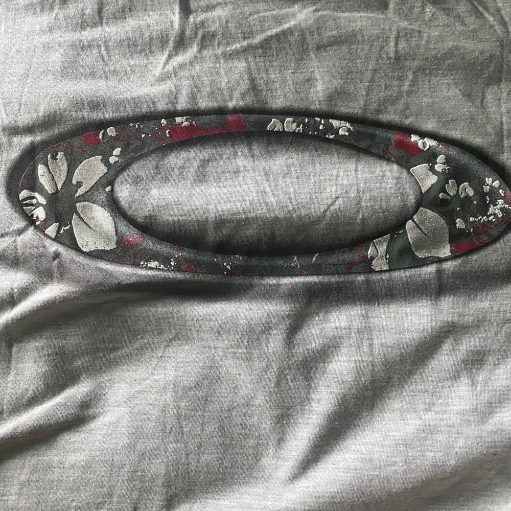 Oakley long sleeve shirt